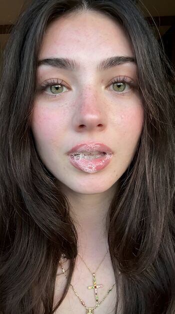 Full leaked Lyzzahh private photo