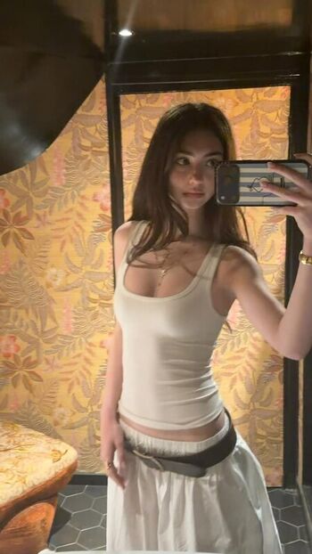Full leaked Lyzzahh private photo