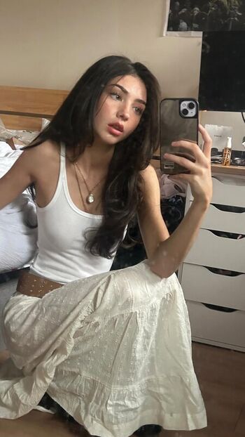 Full leaked Lyzzahh private photo