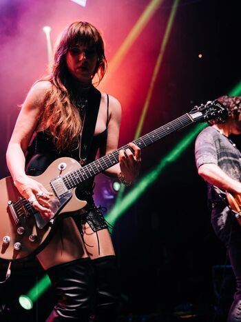 Full leaked Lzzy hale private photo