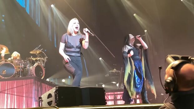 Full leaked Lzzy hale private photo
