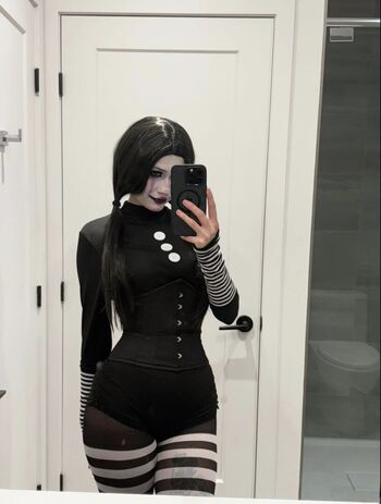 Full leaked Mlkysaurus private onlyfans photo