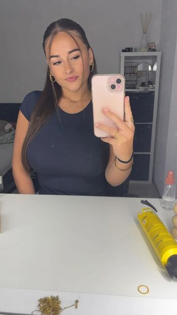 Full leaked Maaike roellies page private onlyfans photo