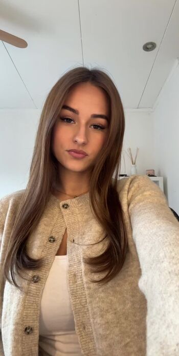 Full leaked Maaike roellies page private onlyfans photo