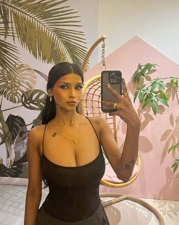 Full leaked Maalavigaxx private onlyfans photo