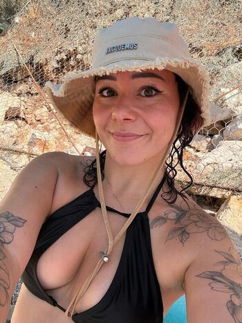 Full leaked Madamebrtzl private photo