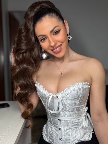 Full leaked Madamex private onlyfans photo