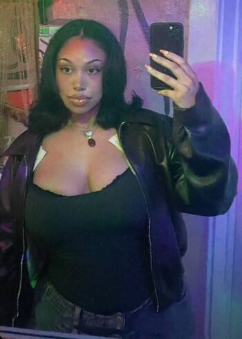 Full leaked Maddi mays page private onlyfans photo