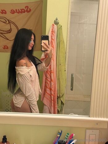 Full leaked Maddi private photo