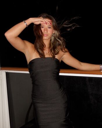 Full leaked Maddibells private photo
