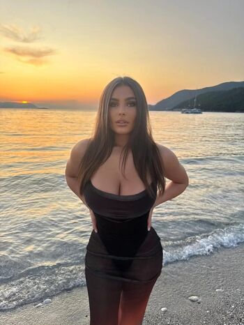 Full leaked Maddie mayee page private photo
