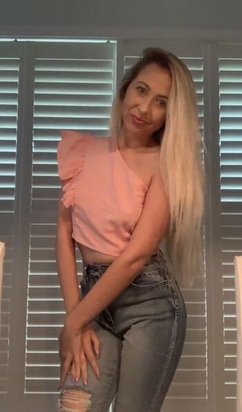 Full leaked Maddimegan private onlyfans photo