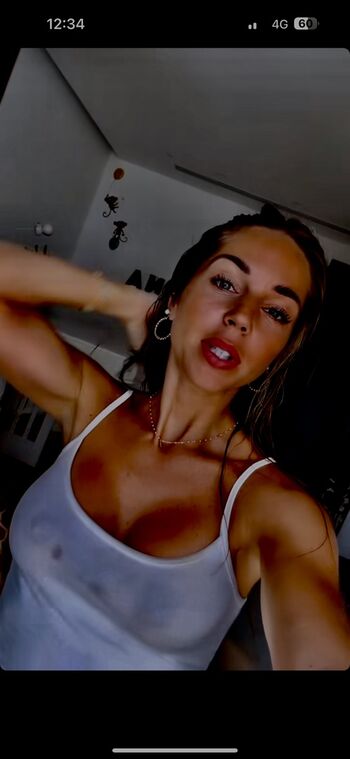 Full leaked Maddyburciaga private onlyfans photo