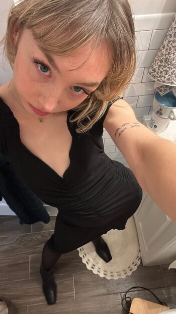 Full leaked Maddyvanburen private onlyfans photo