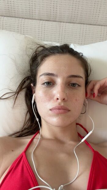 Full leaked Madeline argy private photo