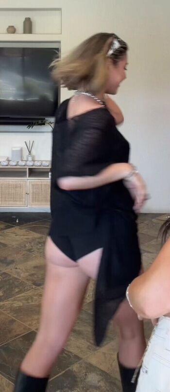 Full leaked Madelyn cline private onlyfans photo