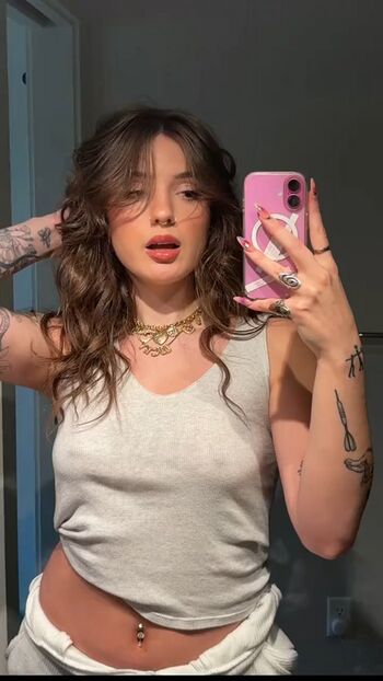 Full leaked Madiiii rose page private photo
