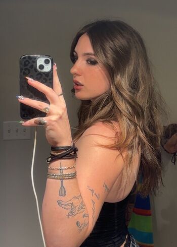 Full leaked Madiiii rose private photo