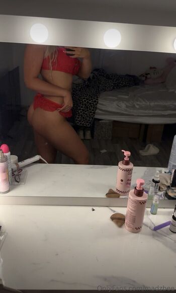 Full leaked Madzbee private onlyfans photo