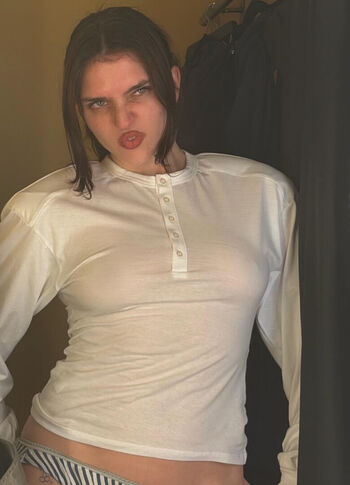 Full leaked Mae muller private onlyfans photo