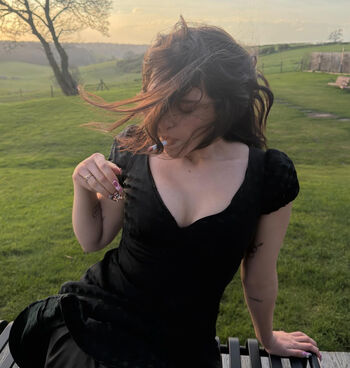 Full leaked Mae muller private onlyfans photo