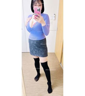 Full leaked Maemi private onlyfans photo