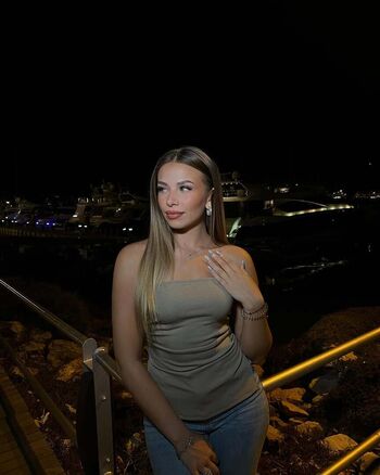 Full leaked Maeva dsc page private photo