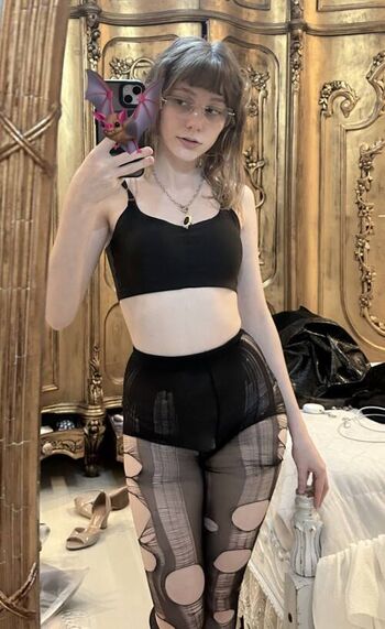 Full leaked Maeveblueberry private onlyfans photo