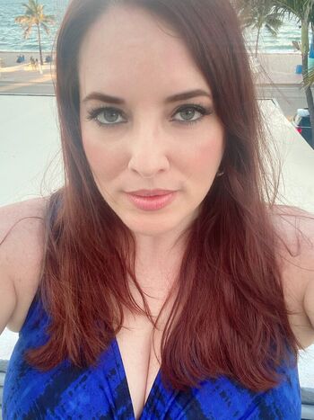 Full leaked Maggie green private photo