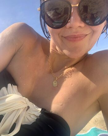 Full leaked Maggie gylenhall private photo