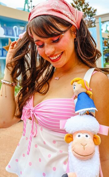 Full leaked Magicwithmeg private photo