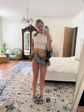 Full leaked Magpiiee private onlyfans photo