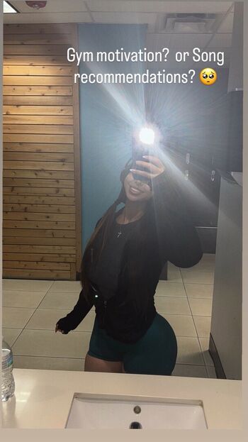 Full leaked Magzcow page private onlyfans photo