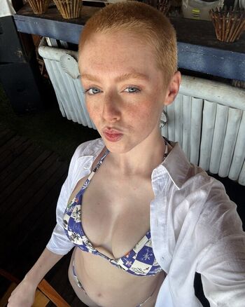 Full leaked Mai buzzcut page private photo