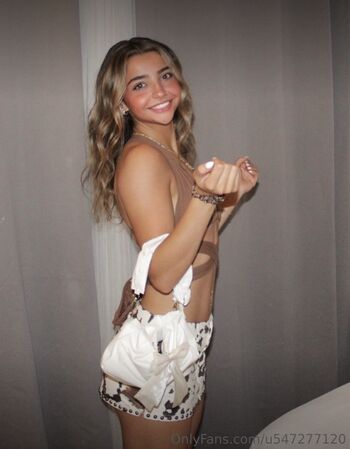 Full leaked Maiamoore private onlyfans photo