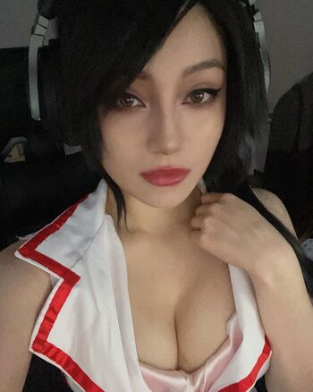 Full leaked Mailinh page private onlyfans photo