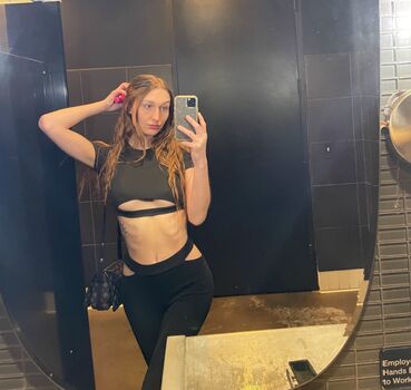 Full leaked Mainchiq page private photo