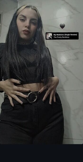 Full leaked Mairisol private photo