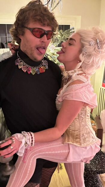 Full leaked Maisie williams page private onlyfans photo