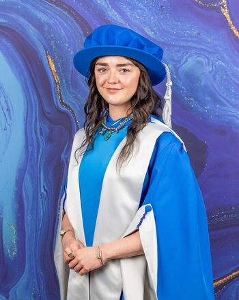 Full leaked Maisie williams private photo