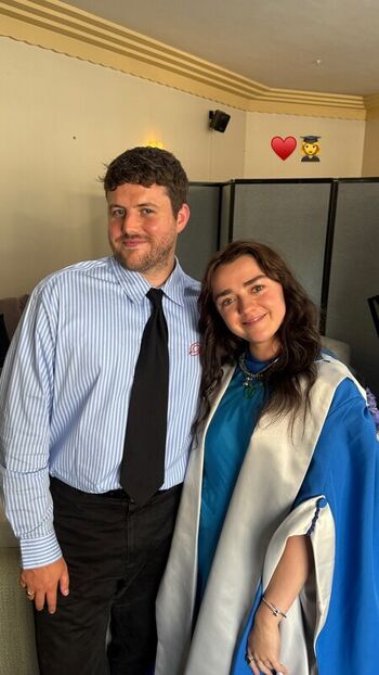 Full leaked Maisie williams page private photo