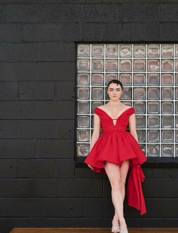 Full leaked Maisie williams private photo