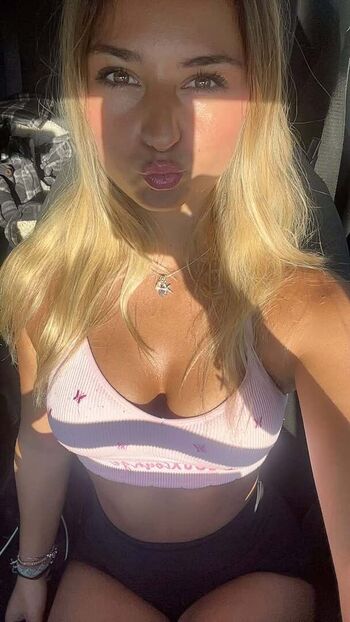 Full leaked Maisie private onlyfans photo