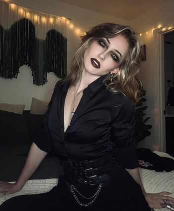 Full leaked Maisielynnie private photo