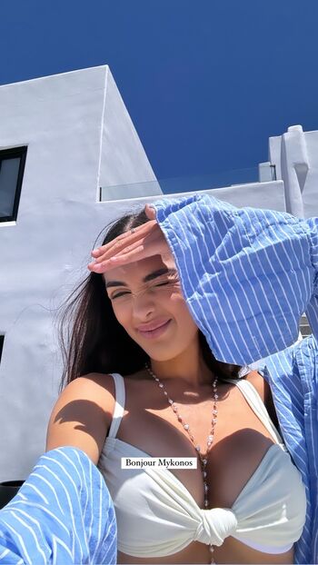 Full leaked Maissane private photo