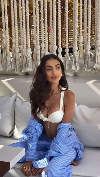 Full leaked Maissane private photo