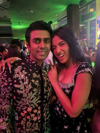 Full leaked Maitreyi ramakrishnan private photo