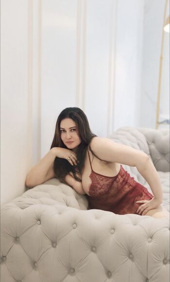 Full leaked Maitri ramaiya private photo