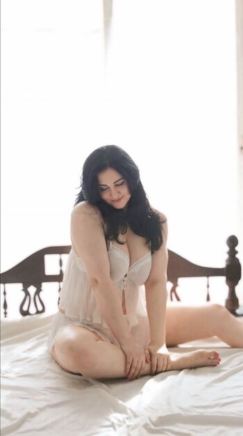 Full leaked Maitri ramaiya private photo
