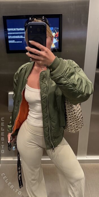 Full leaked Majaaleonie private photo